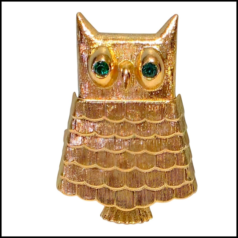 Avon Gold Tone Owl Brooch Pin Rhinestone Eyes Hinged Locket Vintage